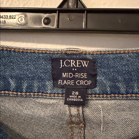 J. Crew Women's Mid Rise Flare Crop Jeans [Size: 28] - Picture 4 of 6